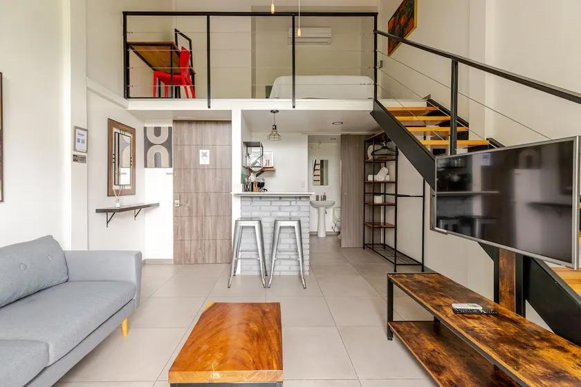 Cozy and Modern Apartment #10 - Image 1