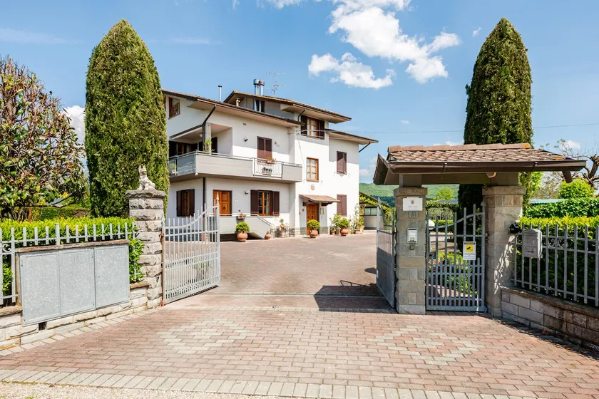 Villa Gaia • Relax in Tuscany with a garden - Image 1