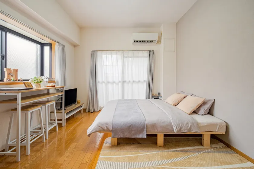 1 station & near the station | A space that combines quietness and convenience | Up to 3 people , Queen bed · Futon apartment. - Image 1