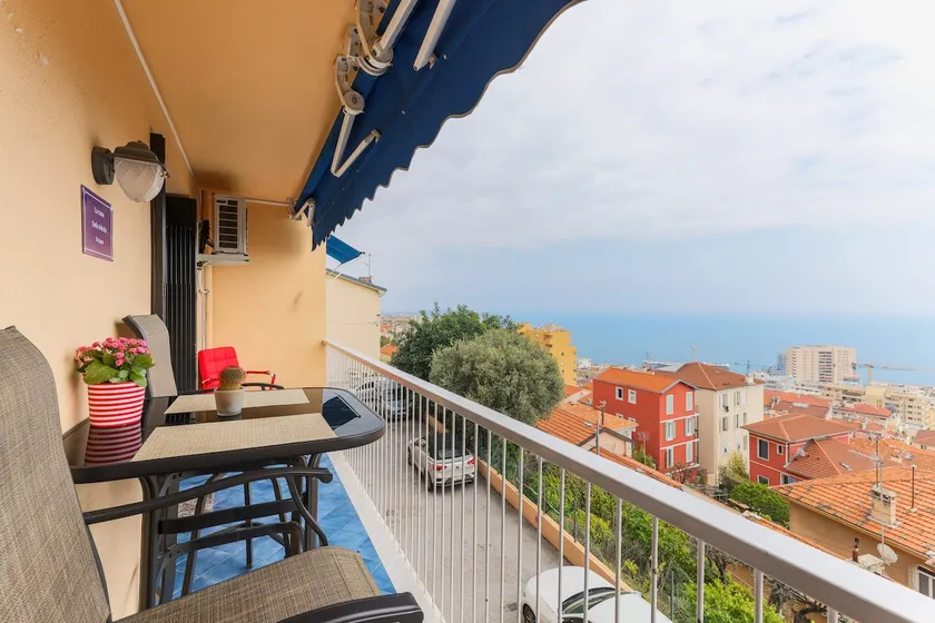 family apartment 2 minutes from the center of Monaco - Image 1