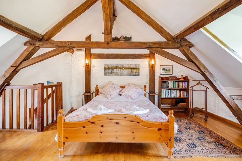 A Rural retreat in the countryside - Image 1