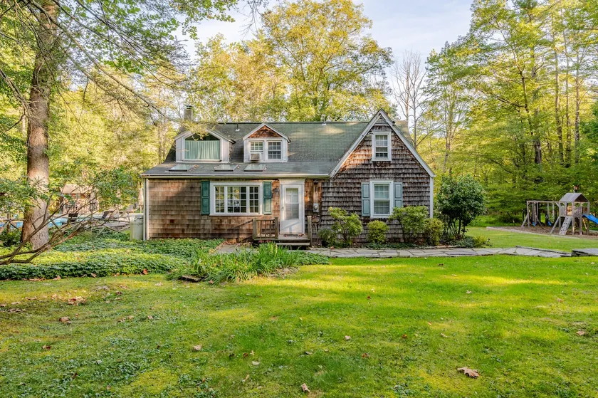 Family-Friendly 4BR House w/Pool and Hot Tub - Image 1