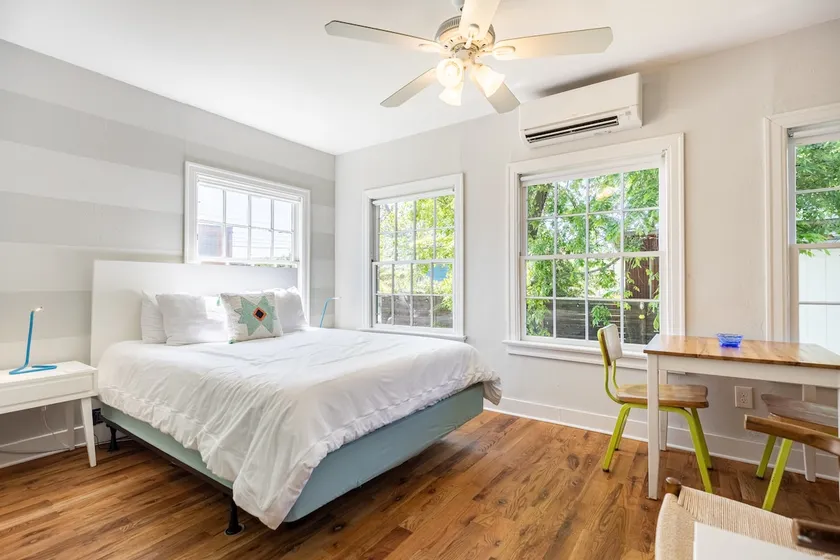 Clean + Modern Private East Austin Studio - Image 1