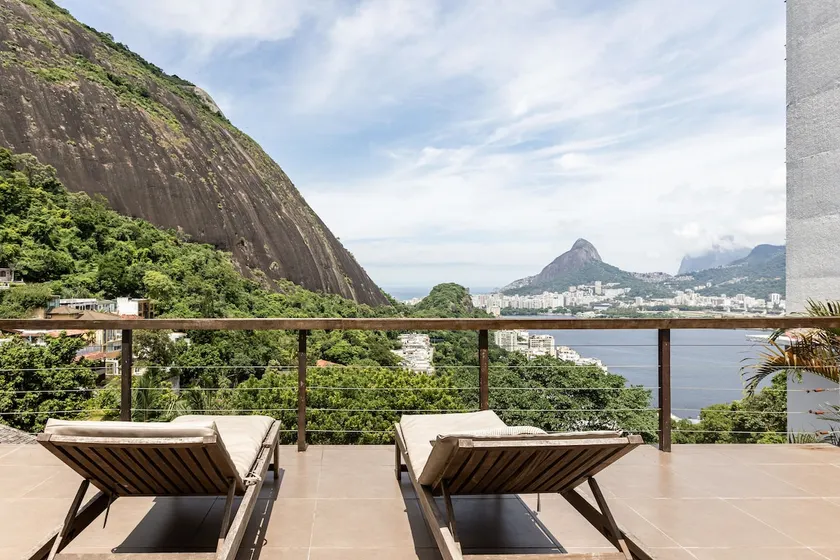 Entire home with gorgeous view in Rio de Janeiro - Image 1