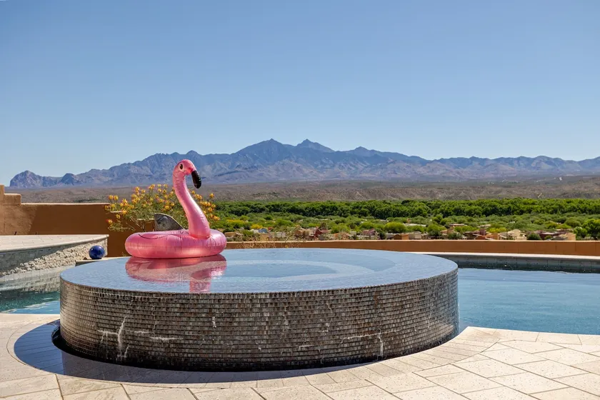 Enjoy Tubac’s best view from your own upscale spa - Image 1