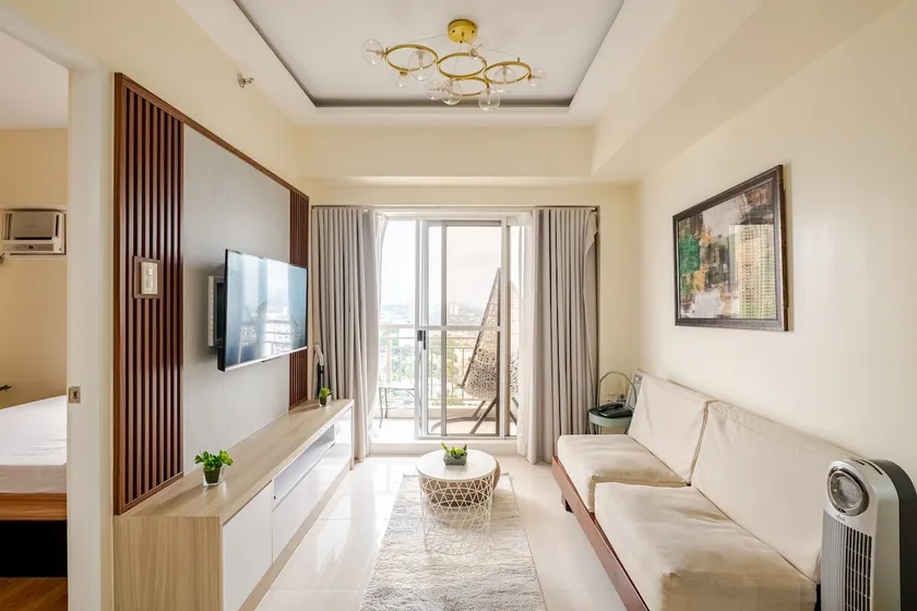 2 bedroom w/ parking balcony fully furnished - Image 1