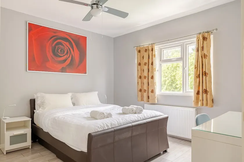 Best Mattress to take the strain - Image 1