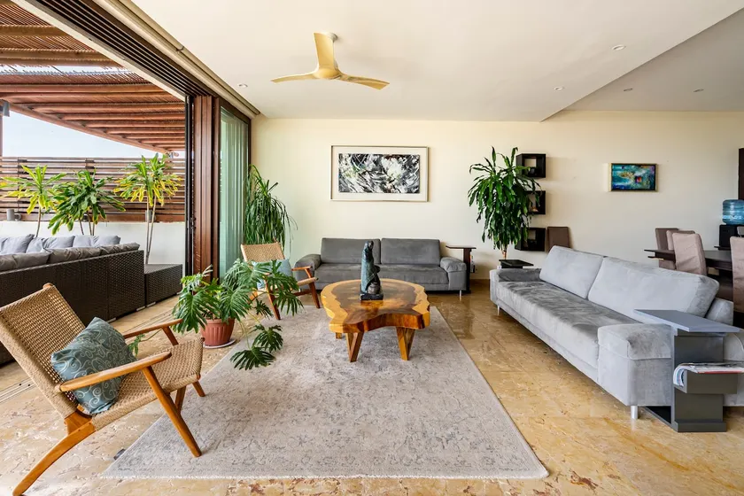 Los Veneros, an exclusive seaside location - Image 1