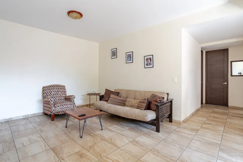 Beautiful, comfortable and cozy apartment - Image 1