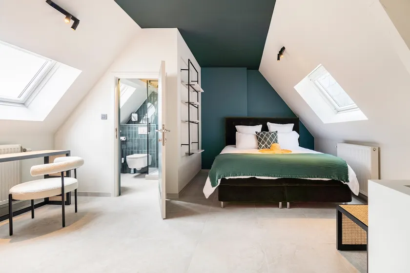 New! Beautiful Insta Duplex – Mystical Bali Decor - Image 1