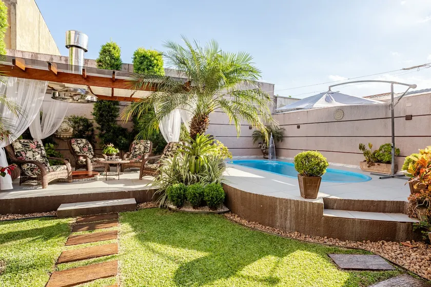 House in Canoas - Image 1