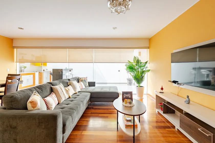 Spacious and quiet Family Apartment in San Borja - Image 1