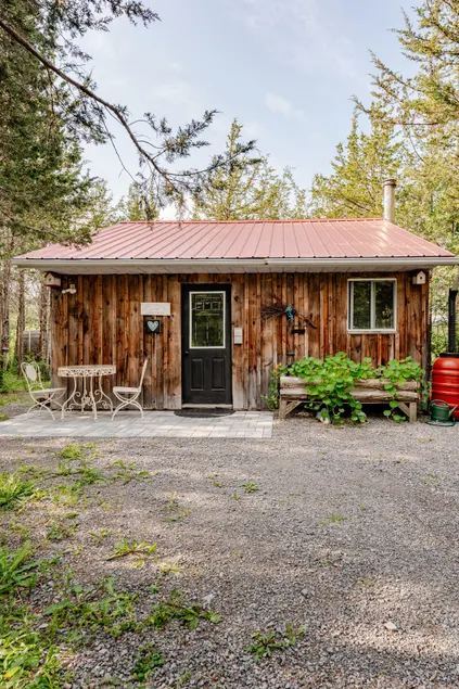 ZenDen Cabin By The Pond - Image 1
