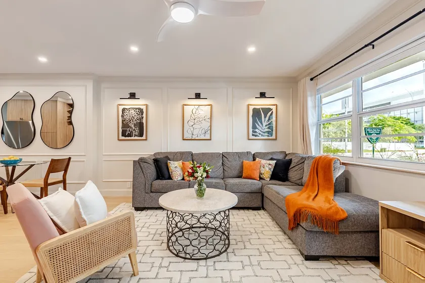 BRAND NEW - Condo by convention center - Image 1
