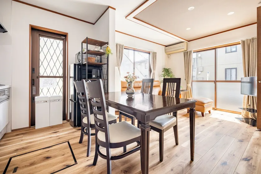 Detached house in Fujisawa City, suitable for large families and groups, 3 bedrooms, free parking, near Kamakura, Enoshima and other attractions - Image 1