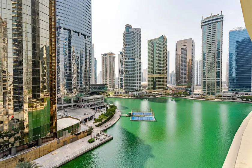 Lake view apartment in JLT - Image 1