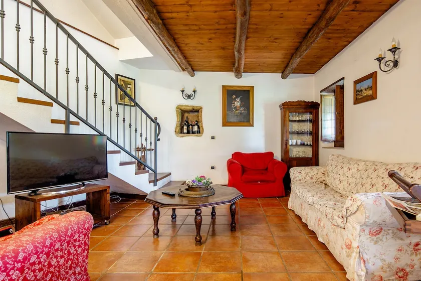 Dream farmahouse with swimming pool - Image 1