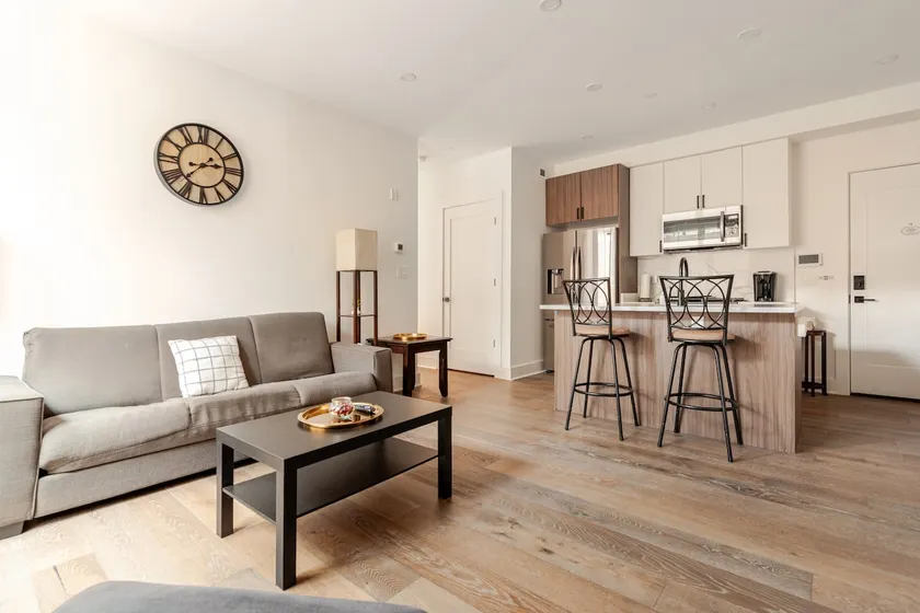 The Petworth Getaway w/ free parking - Image 1