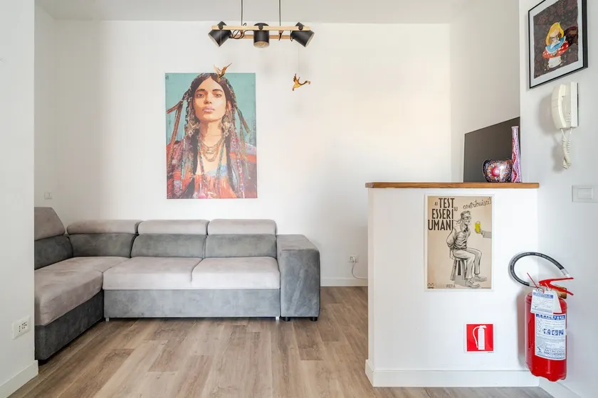 Gallo City Home - Moderno Trilocale a Brescia Due - Image 1