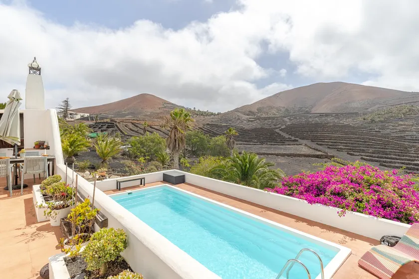 Private Villa Casa MaVi | Timanfaya & Ocean views - Image 1