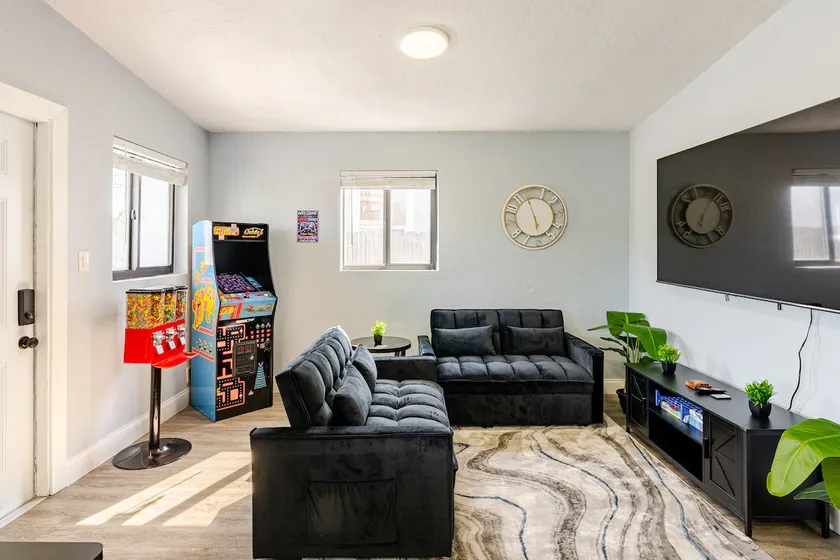 Miami central wynwood/downtown/little Havana/grove - Image 1