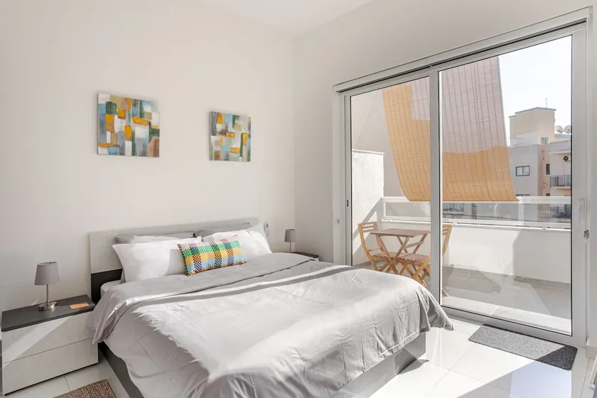 Modern Contemporary St Julians Comfort - Image 1