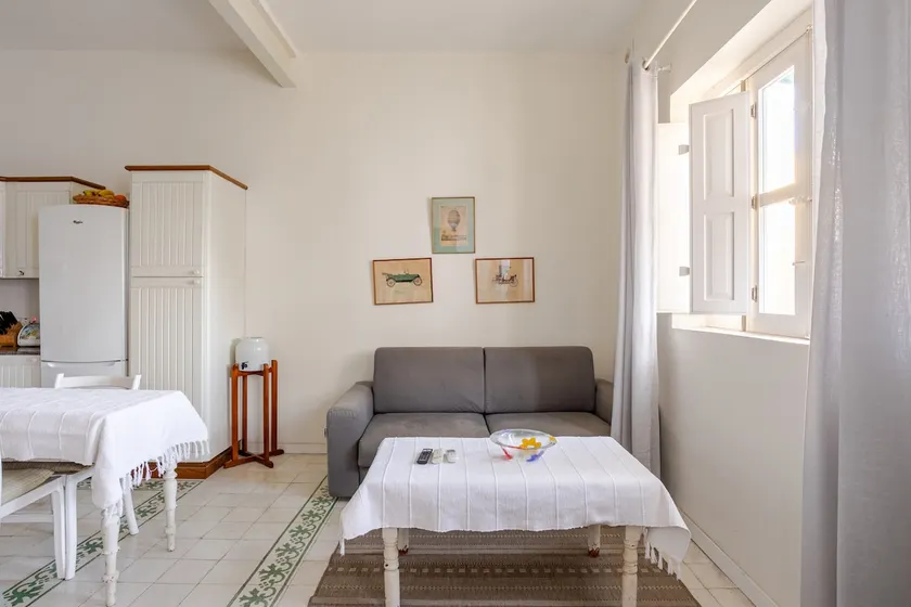 Merkanti Penthouse with harbor view - Image 1