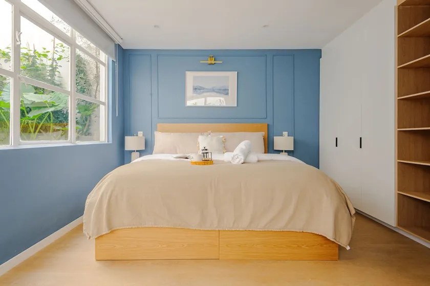 Elegant 3 Rooms, 3 terrace Apt - Ideal Location - Image 1