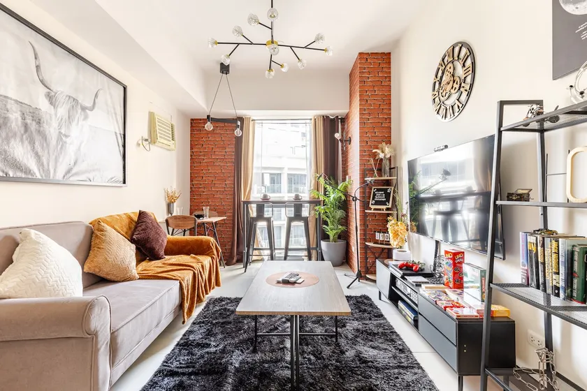 NYC Industrial Escape-21st fl w/ NetflixDisney&HBO - Image 1