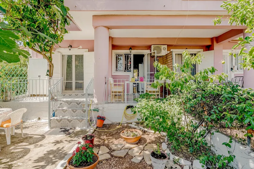 Nona's home - Image 1
