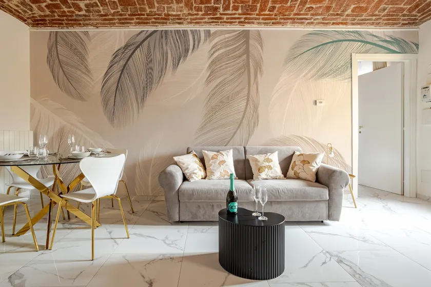 Fanstastic 2BDRM Biella Center! - Image 1