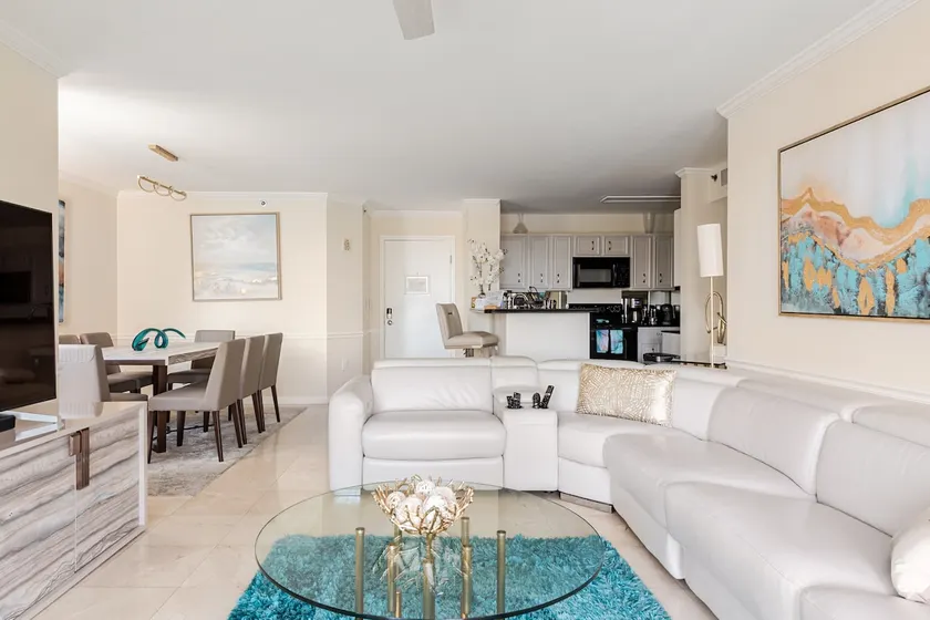The Coasta! ! Great 2 Bd /2Ba l Waterview condo - Image 1