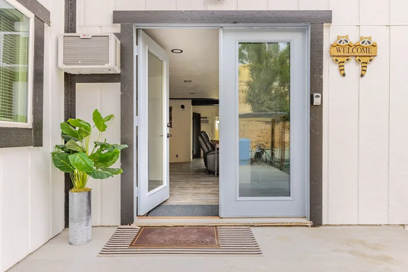 Spacious home away from home - Image 1