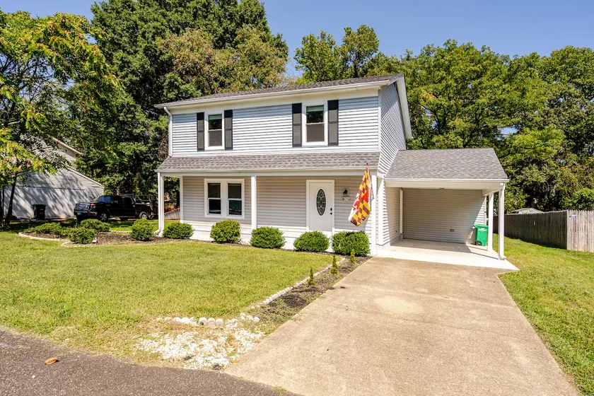 Charming 4-Bed Colonial Home Near National Harbor - Image 1