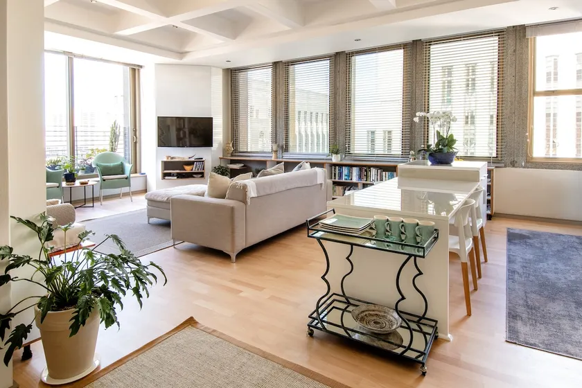 #1101 Cartwright - Chic Downtown Apartment - Image 1