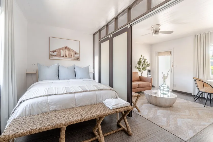 Bliss stylish apartment with pool, by beach - Image 1