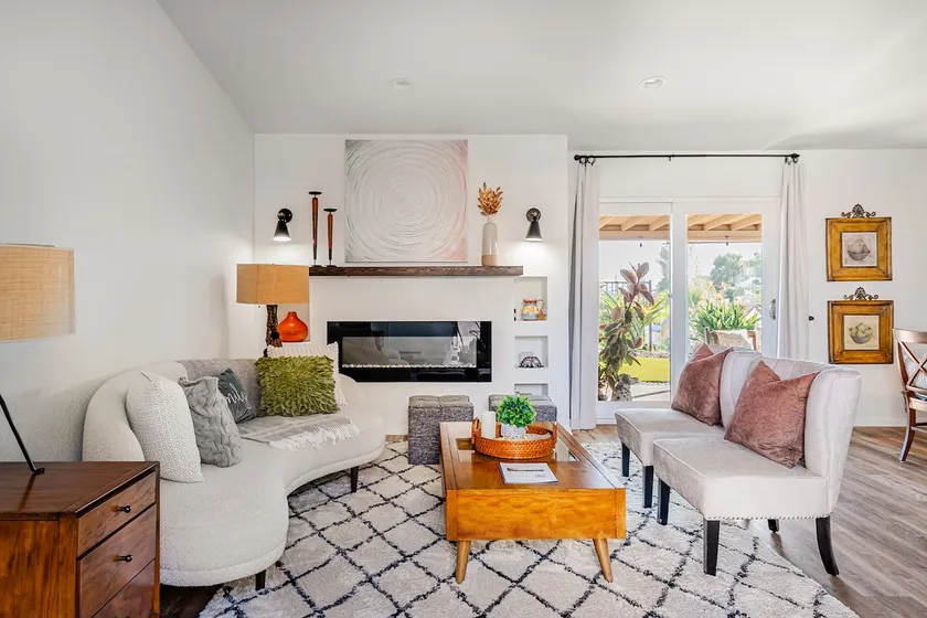 Golden Sunset View Retreat : 3 BR Haven - Image 1