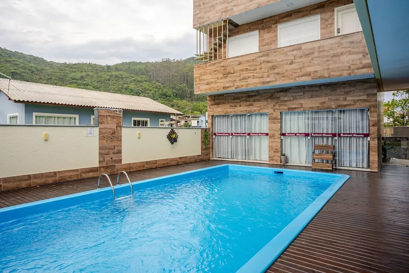 150 meters from the Beach • Pool • Lagoinha Trail - Image 1
