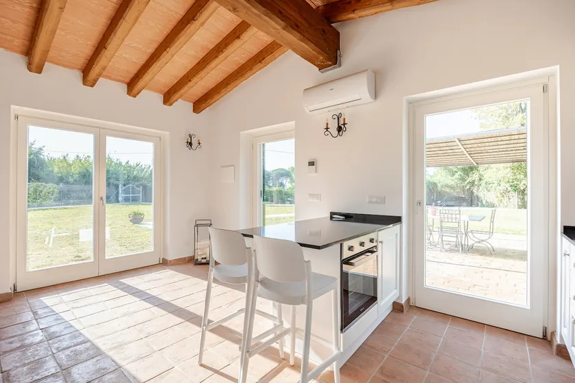 Cottage + patio 200 meters from Lake Bracciano - Image 1