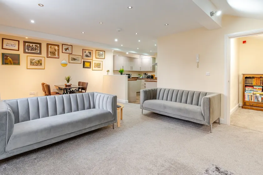 Cosy Modern Flat, Cockermouth, Sleeps 4 - Image 1