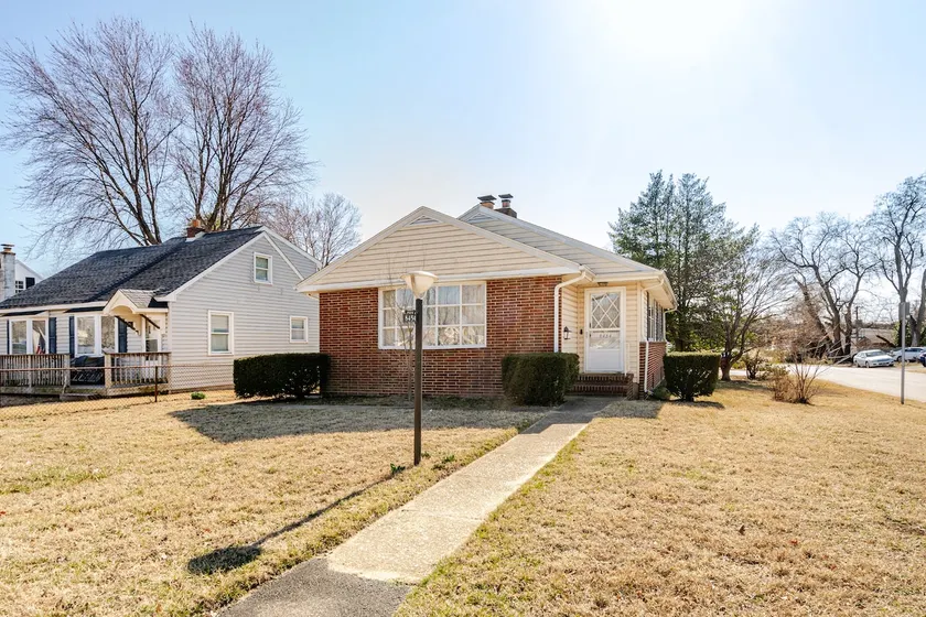 3Br Home walkable to shops and restaurants - Image 1