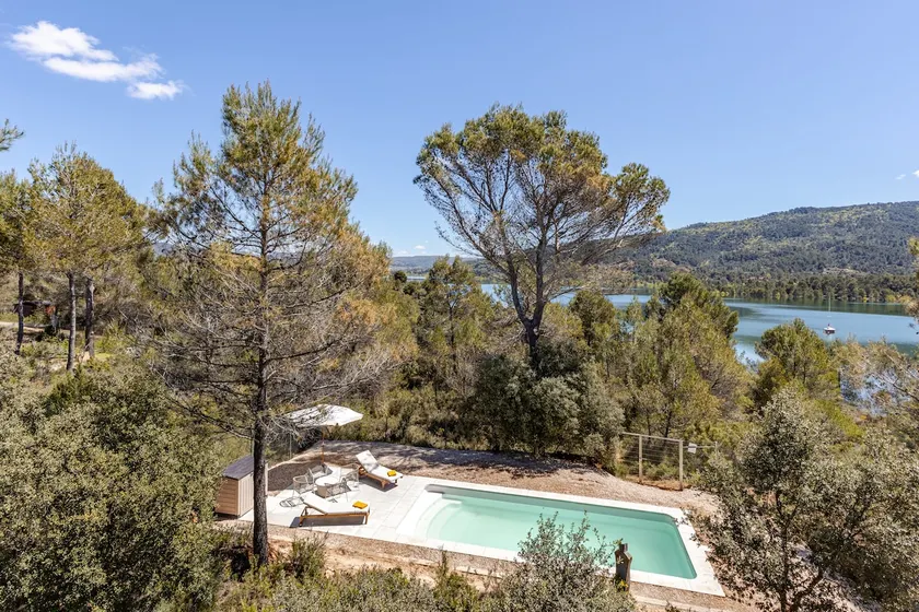 Amazing views of the Entrepeñas reservoir - Image 1