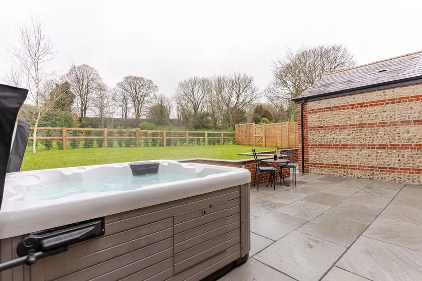 The Old Coach House - Hot Tub - Dorset - Image 1