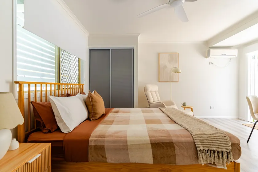 Margate Beach Studio 1 - Image 1
