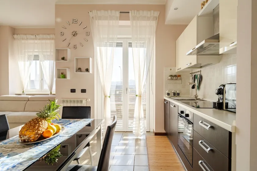 New Two-Bedroom in Milan4 [30 sec. from S5-S6 train] - Image 1