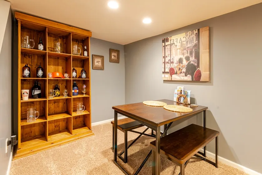 Cozy N. Park Hill private Garden level apartment. - Image 1