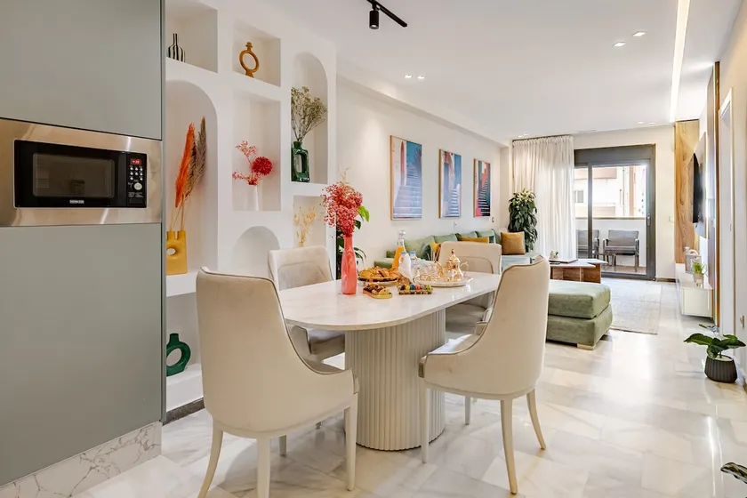 The Shine Stay - 2 Bedrooms & Balcony Near Beach - Image 1