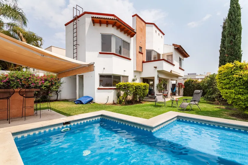 Casa Los Gallos - Image 1