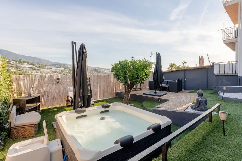 The Secret Garden - Jacuzzi Privata e Relax a Sanremo - Image 1
