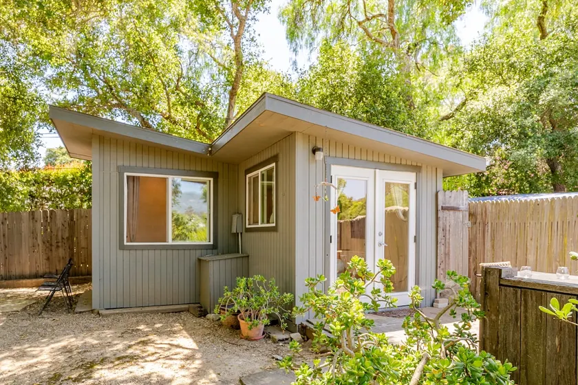 Tiny Cottage in the Oaks, Midtown Santa Barbara - Image 1